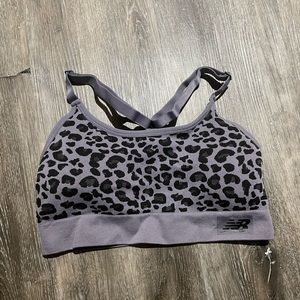 NWOT new balance sports bra